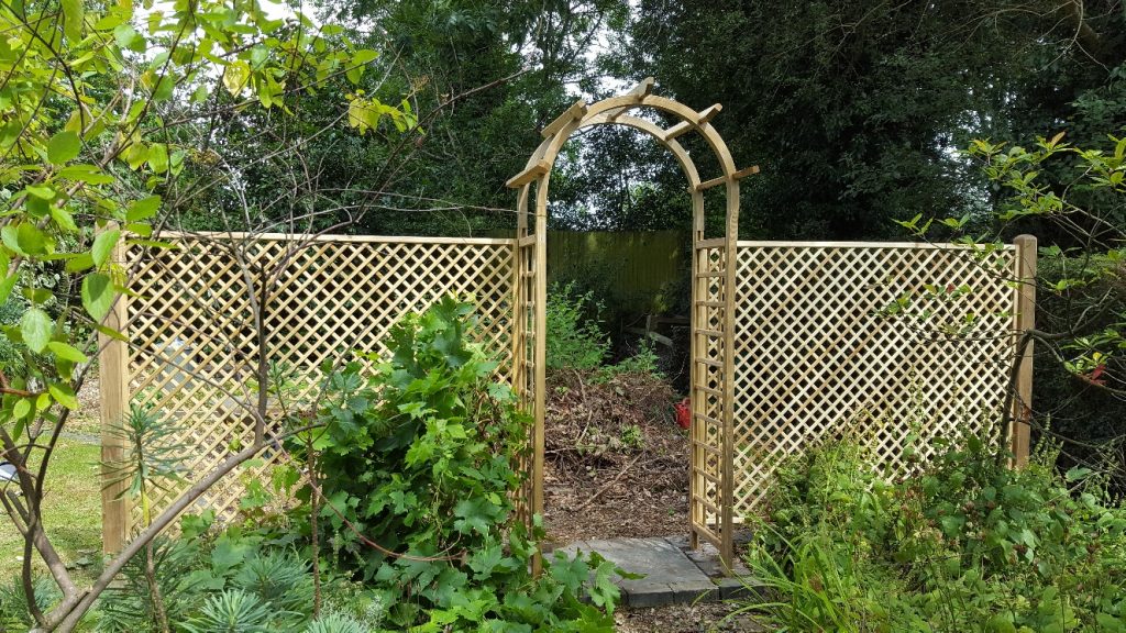 Pergola, post and rail and trellis